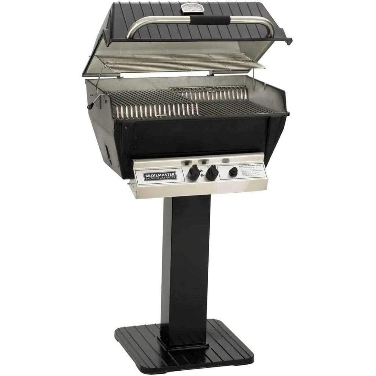 Broilmaster P3X Premium Propane Gas Grill With 26" Black Painted Steel Patio Post