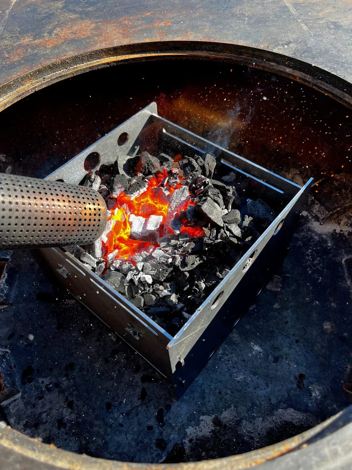 Arteflame Fuel Saver — Charcoal/Wood Heat-Focus Insert (Fits 30″ & 40″ Grills, Steel) - Green Vista Living